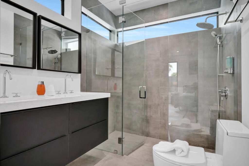 マイアミ Design House -Heated Pool -Big Yard -Gated Parkingヴィラ エクステリア 写真